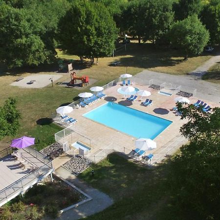 Vvf Dordogne Lot Hotel Gluges Buitenkant foto