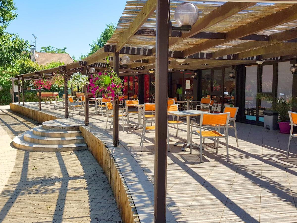 Vvf Dordogne Lot Hotel Gluges Buitenkant foto